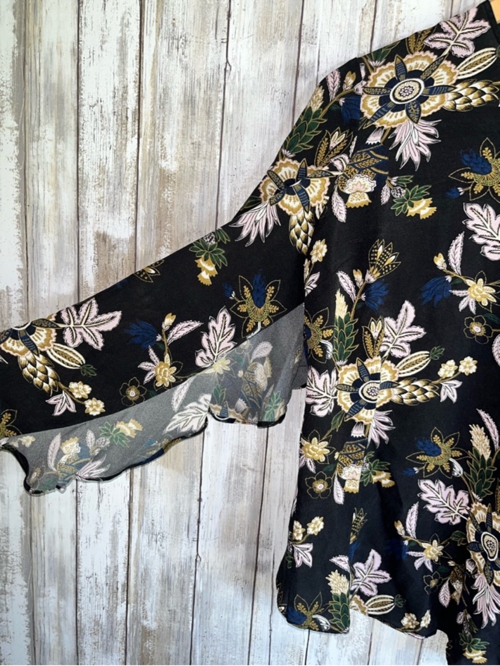A.L.C. Cooper Silk Blouse Black Floral Open Back Hi Lo Hem Long Sleeve Top 2 - Picture 5 of 9
